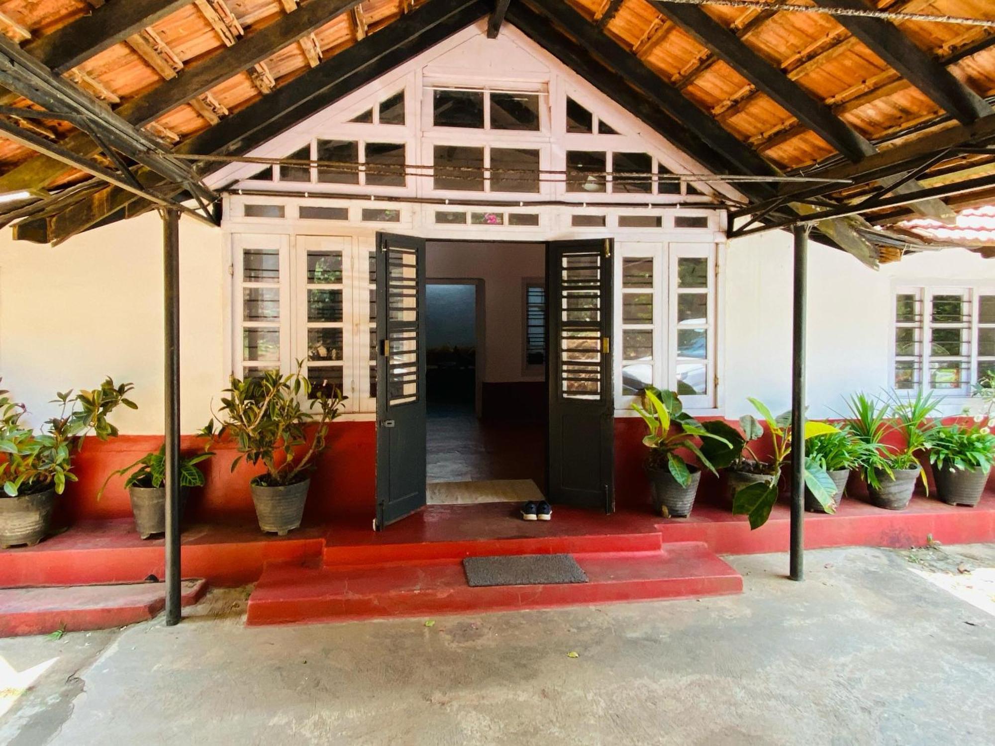 Coorg Daffodil Guesthouse Madikeri Buitenkant foto
